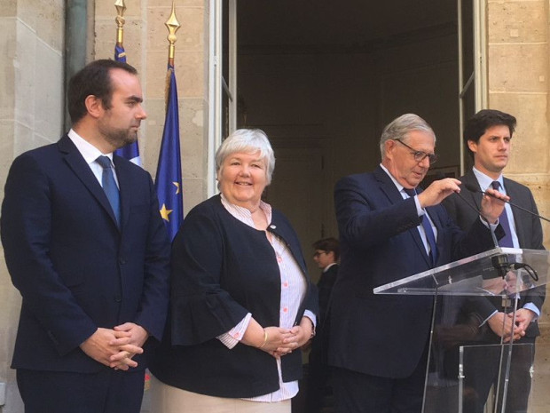 Passation de pouvoir entre J.Gourauld et J. M&eacute;zard