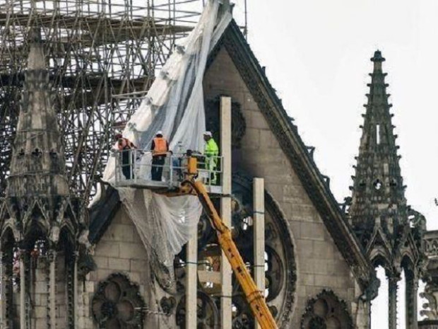 B&acirc;chage Notre-Dame