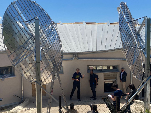 Paraboles pour four solaire