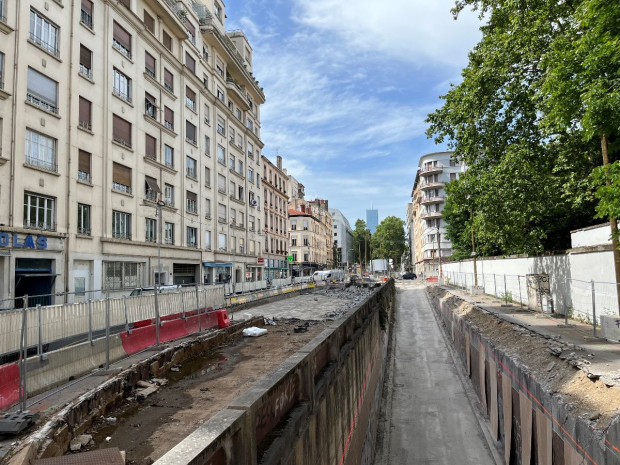 Comblement tr&eacute;mie rue Garibaldi Lyon