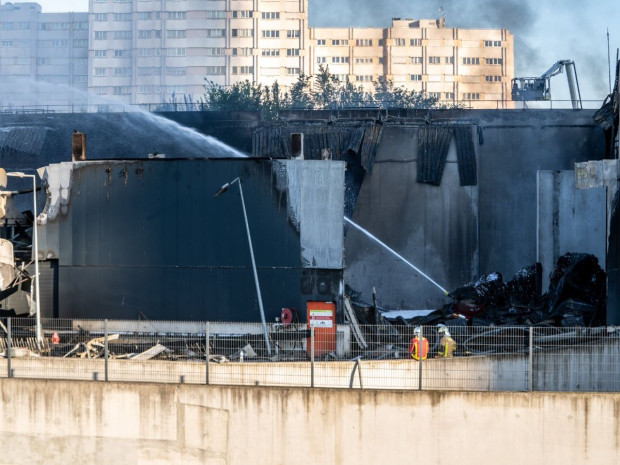 Incendie du centre de tri de d&eacute;chets Syctom, 17&egrave;me, Paris