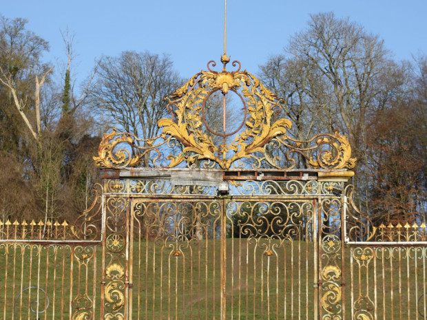 Grille ch&acirc;teau de Dampierre