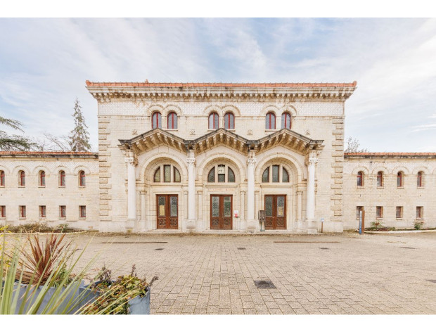 Grands Thermes Ch&acirc;tel-Guyo