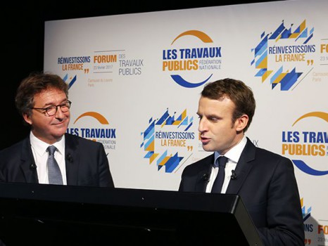 Emmanuel Macron invité au Forum des Travaux Publics, \'\'Réinvestissons la France\'\' au Carrousel du Louvre
