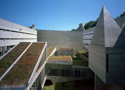 COUVENT SAINTE-MARIE DE LA TOURETTE