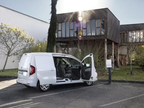 Renault Kangoo Van E-Tech electric 