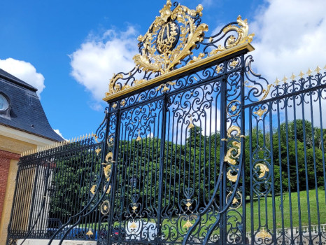 Grille château de Dampierre