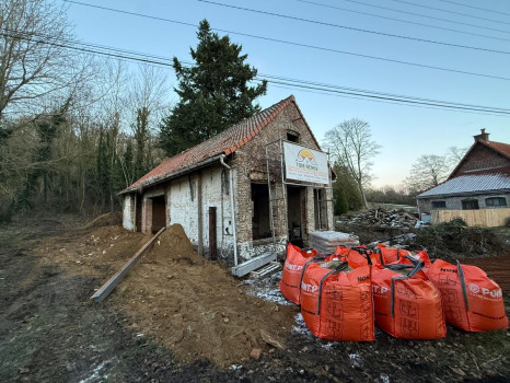 Chantier de restauration d\'une maison dans le Nord