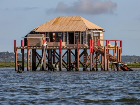 Cabane tchanqu&eacute;e bassin d\'Arcachon