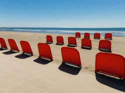 Du mobilier de plage aux accents architecturaux Du mobilier de plage aux accents architecturaux